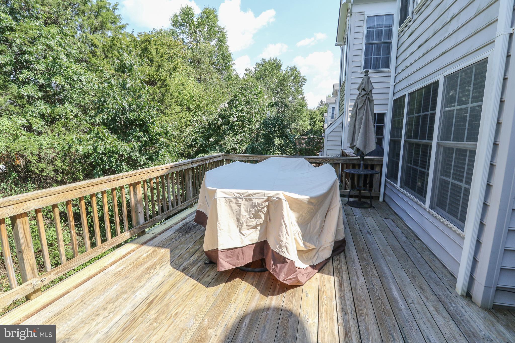 SOUTH RIDING - Residential Lease