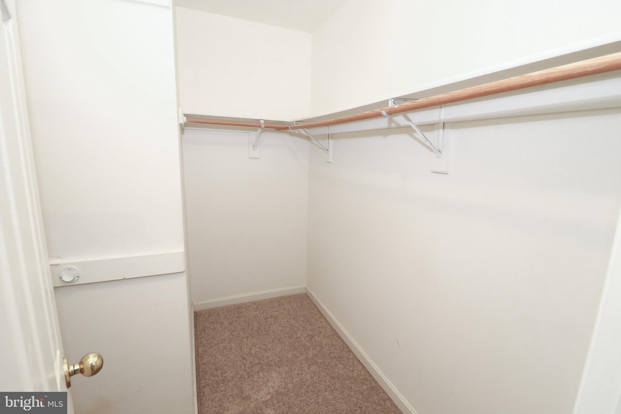 SOUTH RIDING - Residential Lease