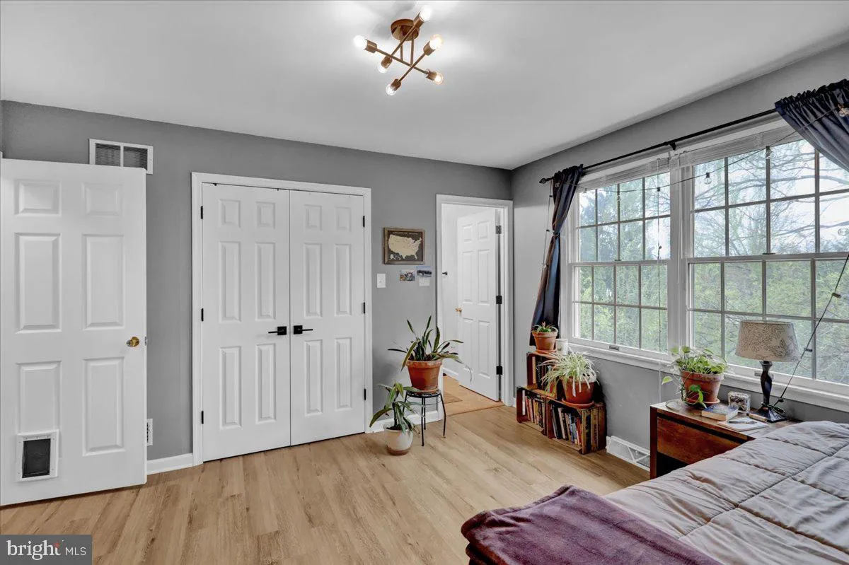 Lancaster, Pennsylvania 17603, United States, 3 Bedrooms Bedrooms, ,3 BathroomsBathrooms,Residential,Pending,111218