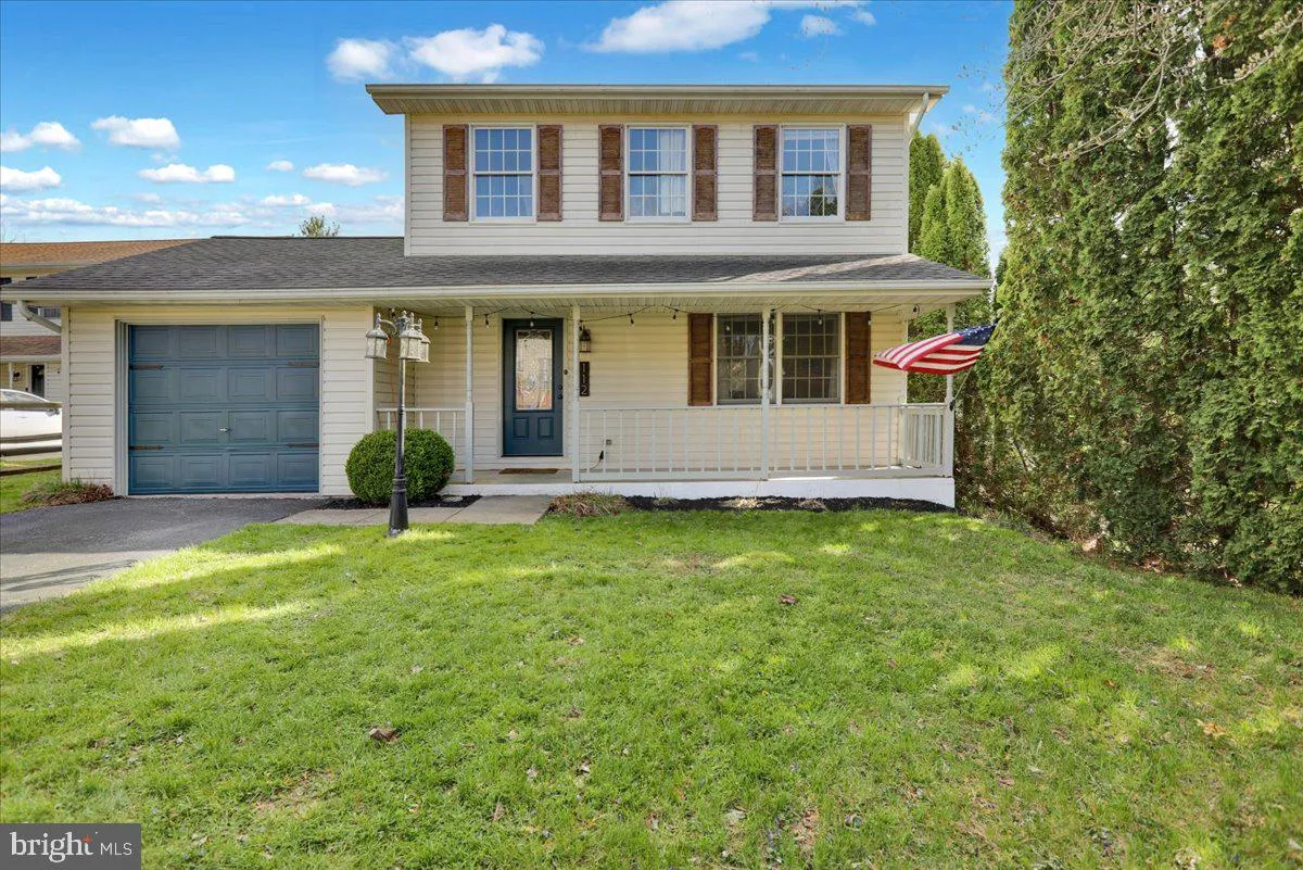 Lancaster, Pennsylvania 17603, United States, 3 Bedrooms Bedrooms, ,3 BathroomsBathrooms,Residential,Pending,111218