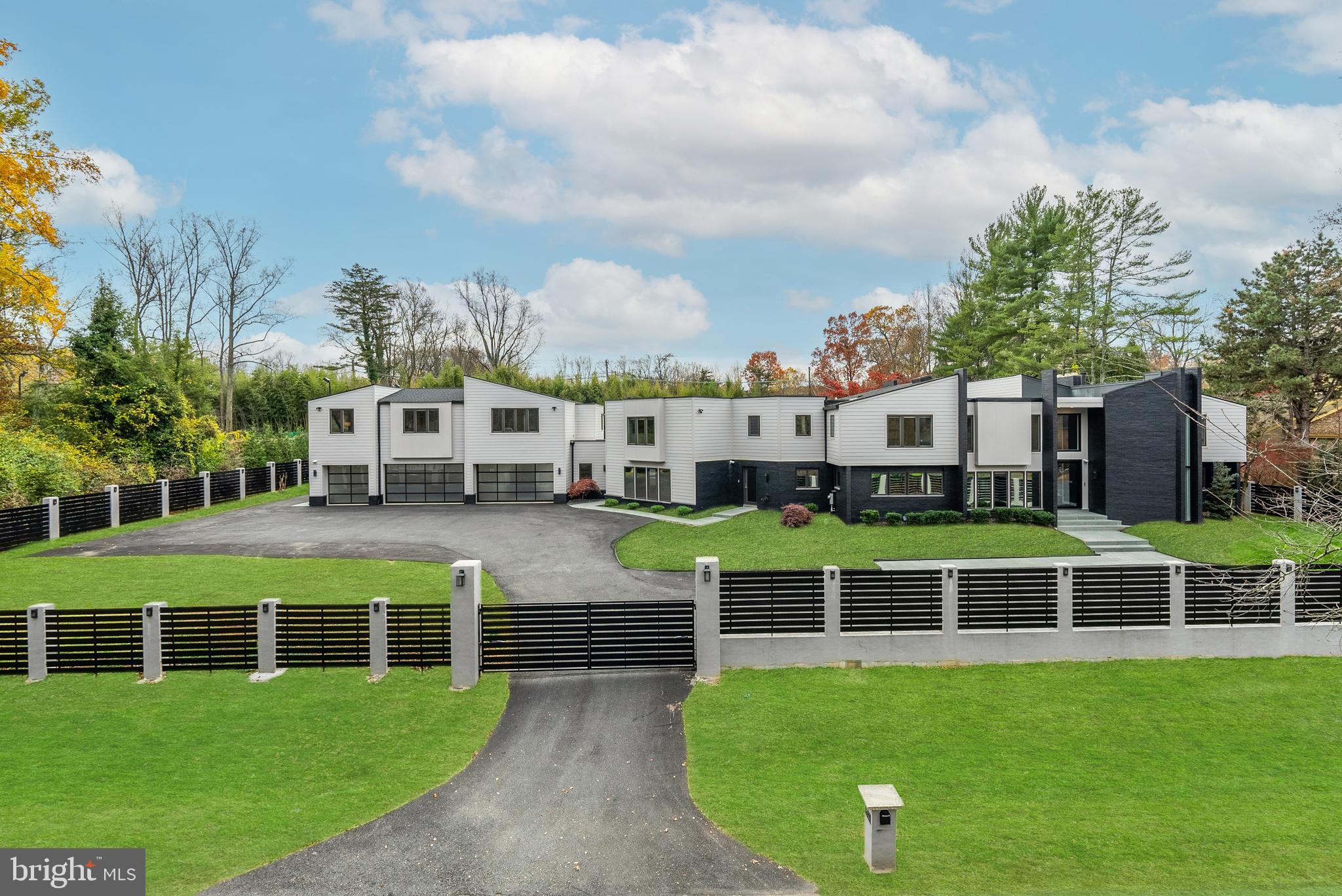 PT ROCKVILLE OUT RES - Residential