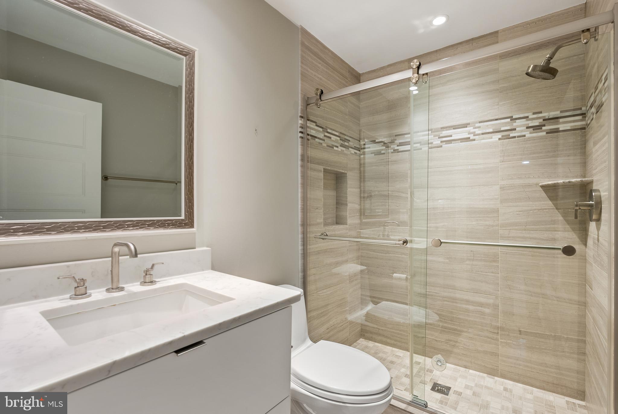 PT ROCKVILLE OUT RES - Residential