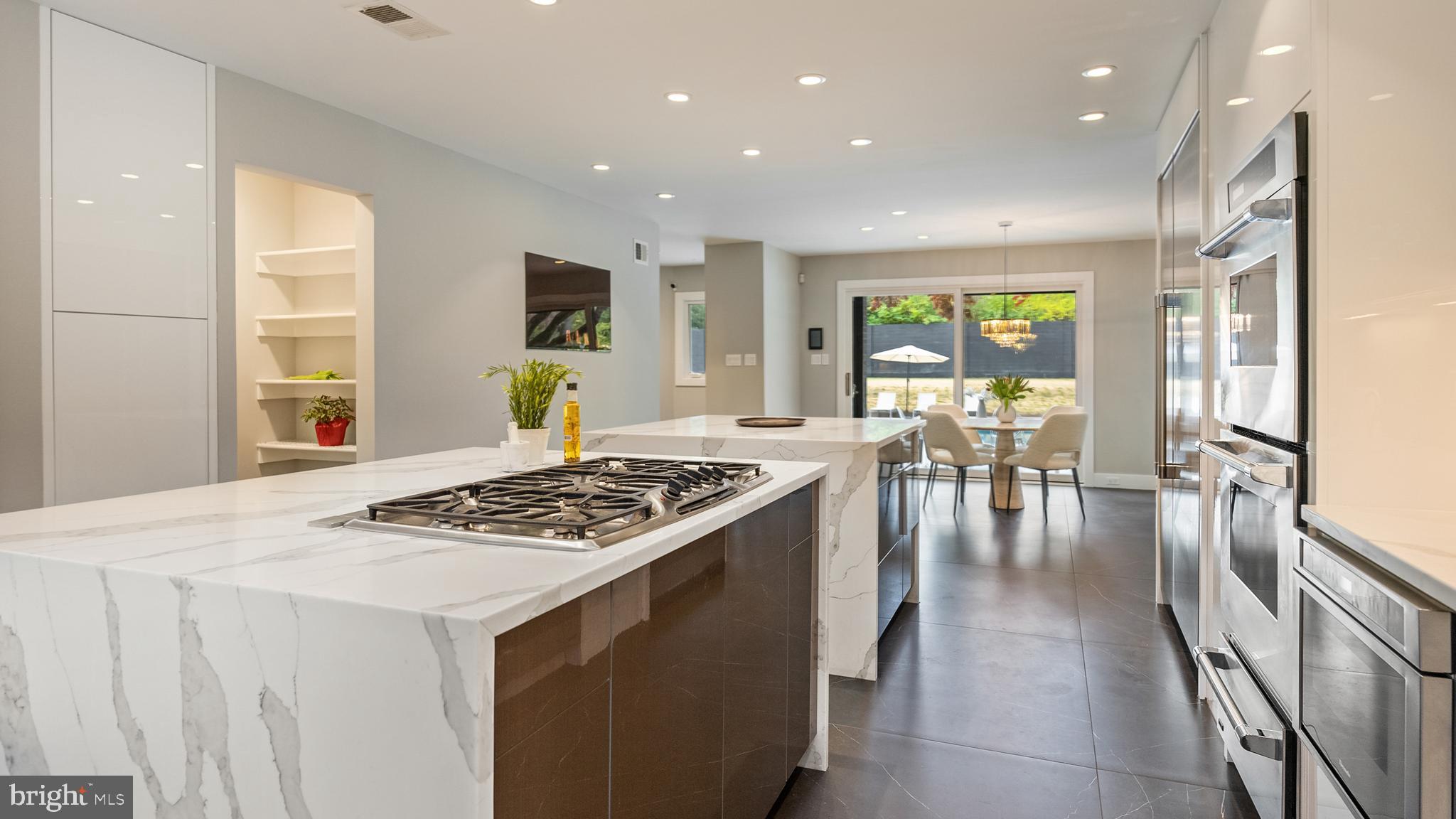 PT ROCKVILLE OUT RES - Residential