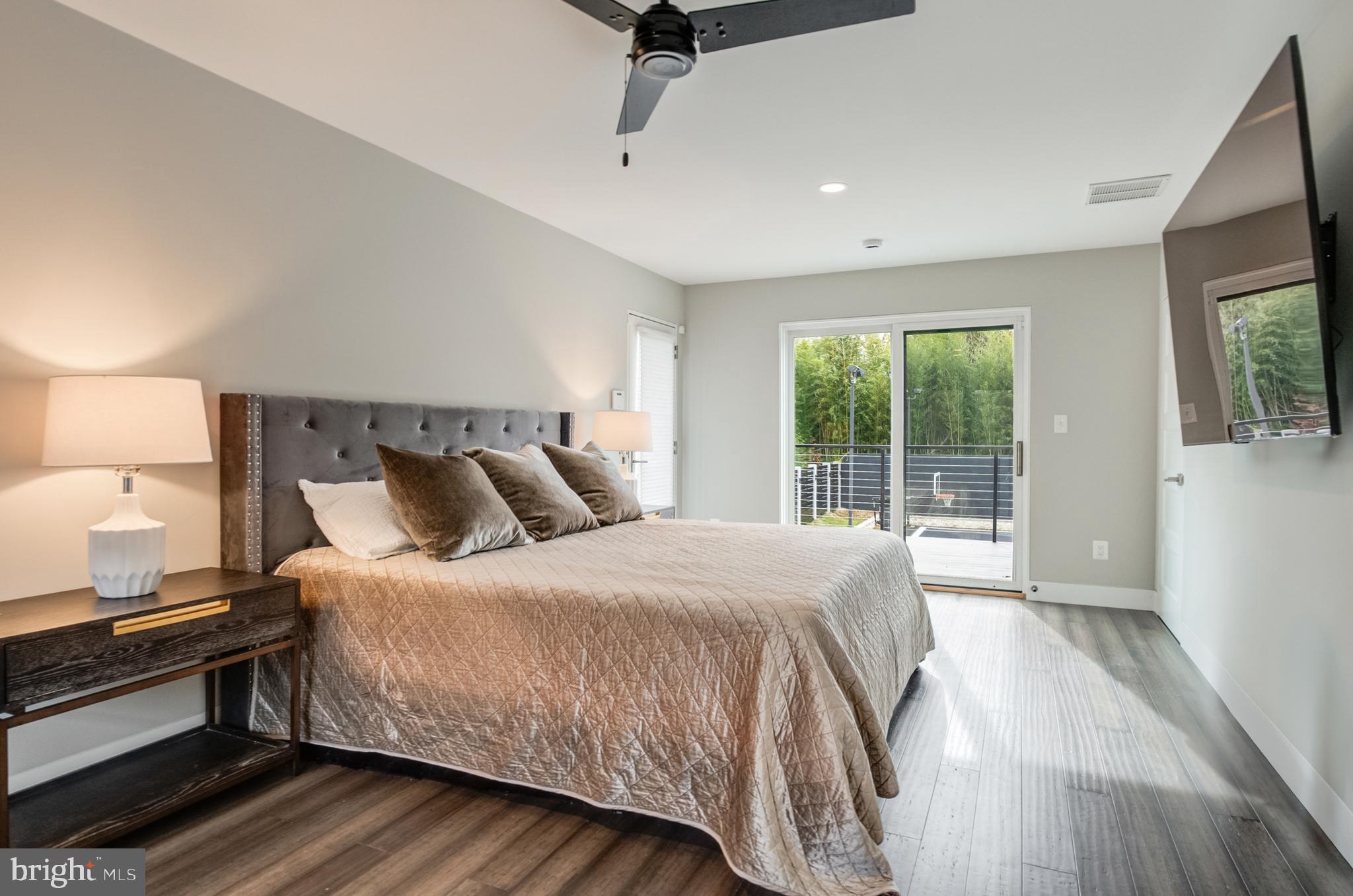 PT ROCKVILLE OUT RES - Residential