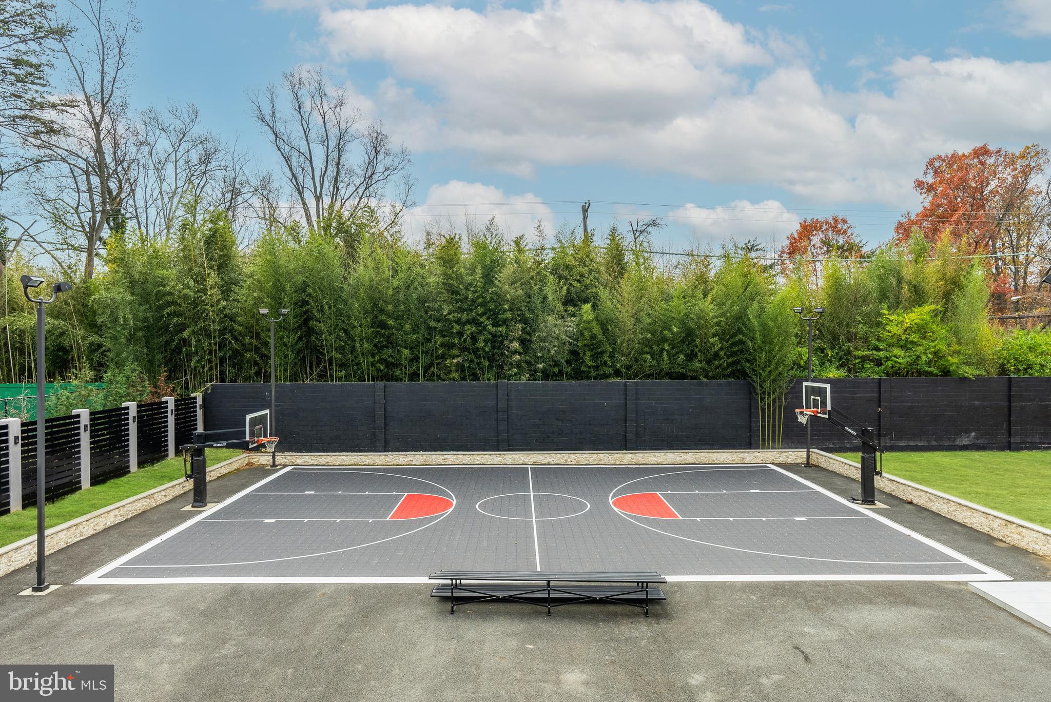 PT ROCKVILLE OUT RES - Residential