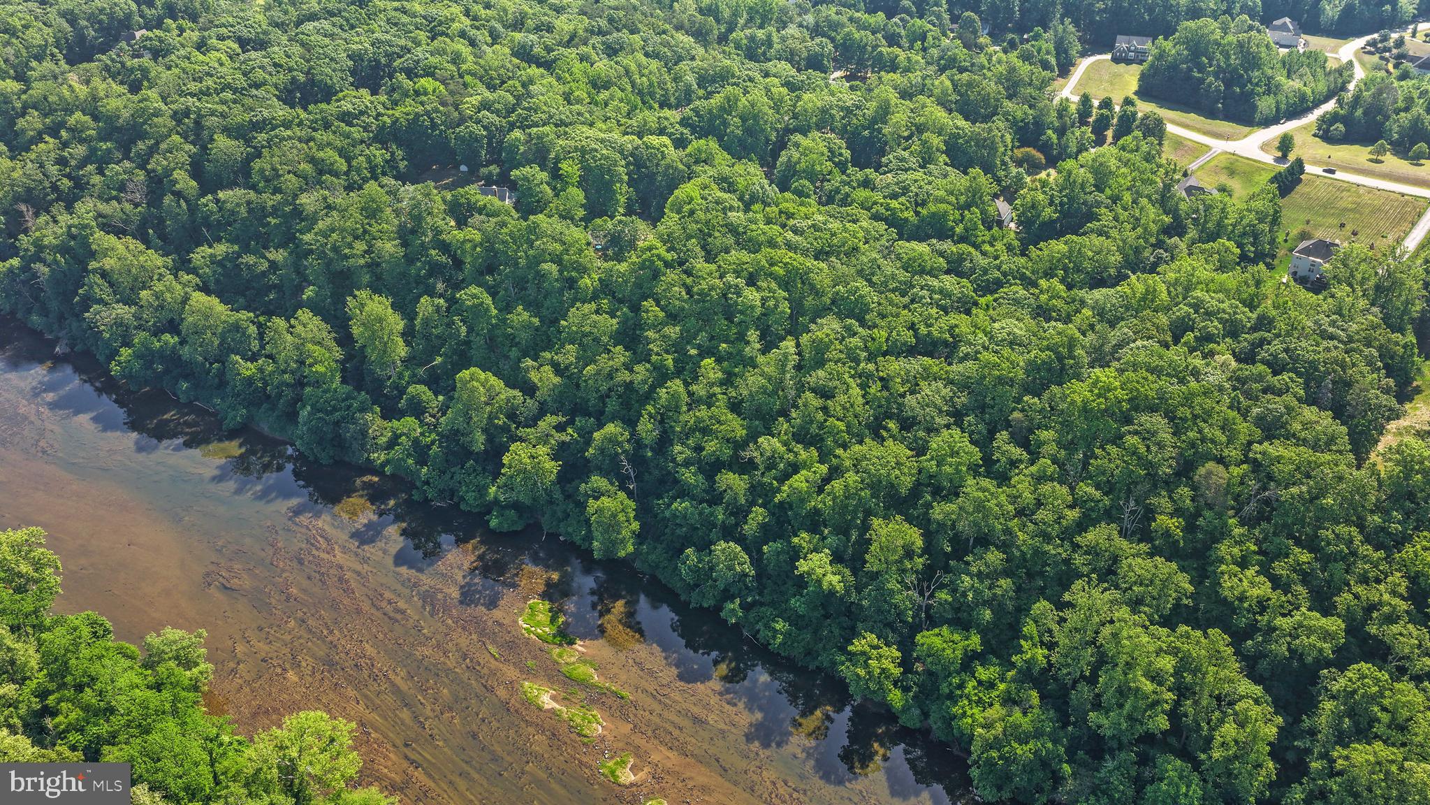WELLINGTON CHASE ON THE RAPPAHANNOCK - Residential