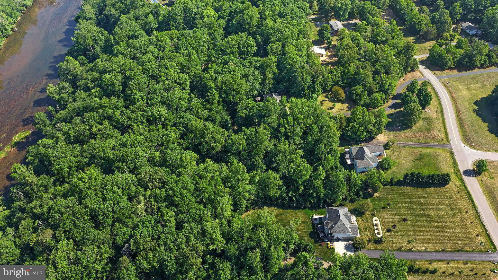 WELLINGTON CHASE ON THE RAPPAHANNOCK - Residential