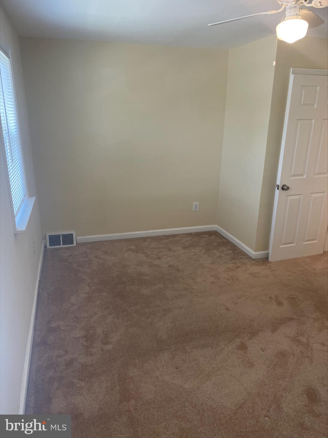 DUNDALK - Residential Lease