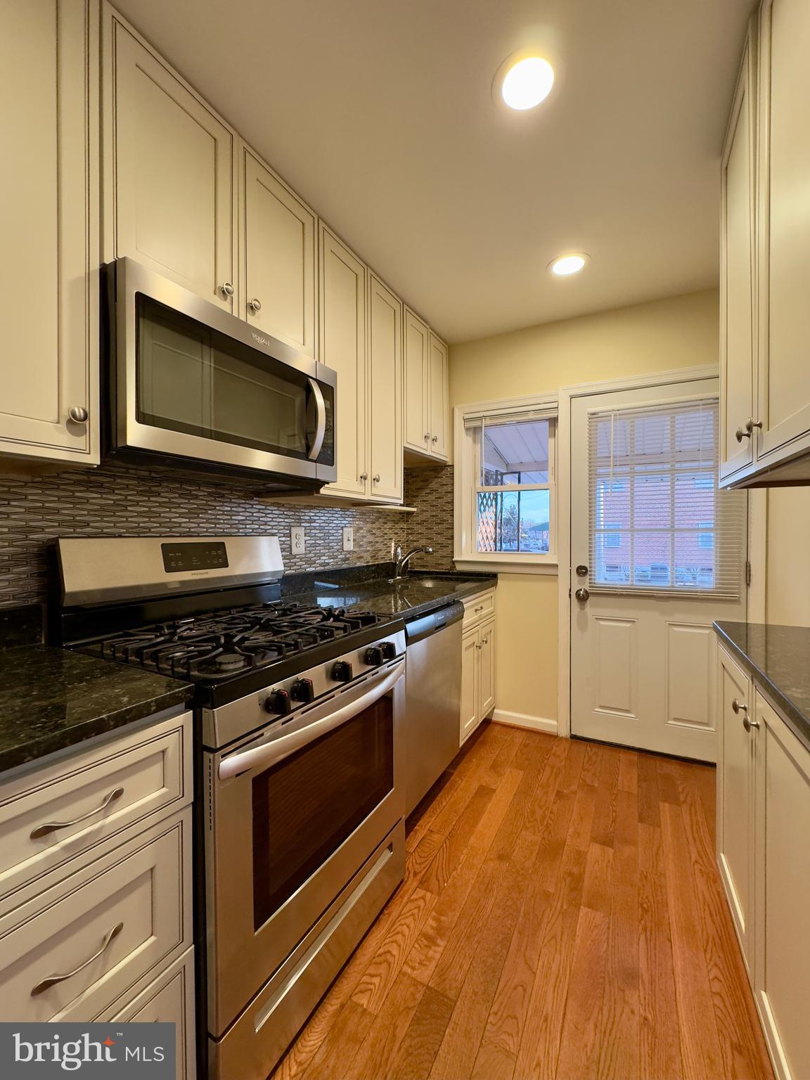 DUNDALK - Residential Lease