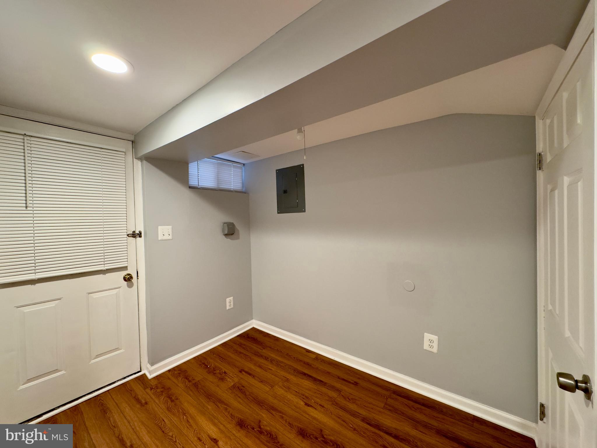 DUNDALK - Residential Lease