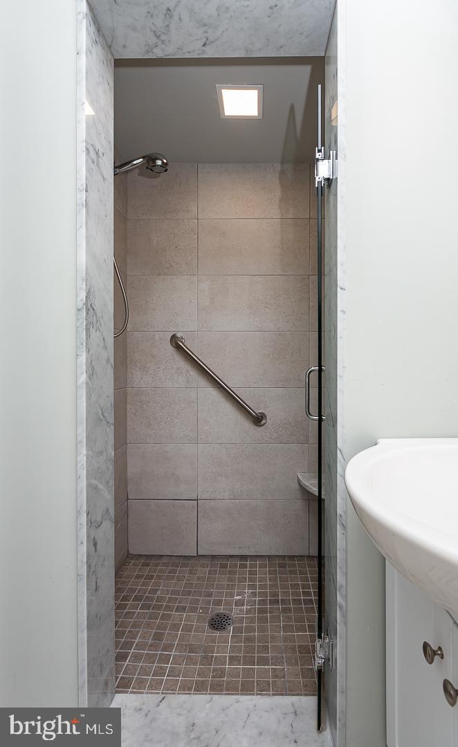 MERWOOD PARK - Residential Lease