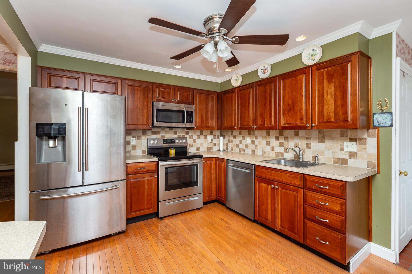 MERWOOD PARK - Residential Lease