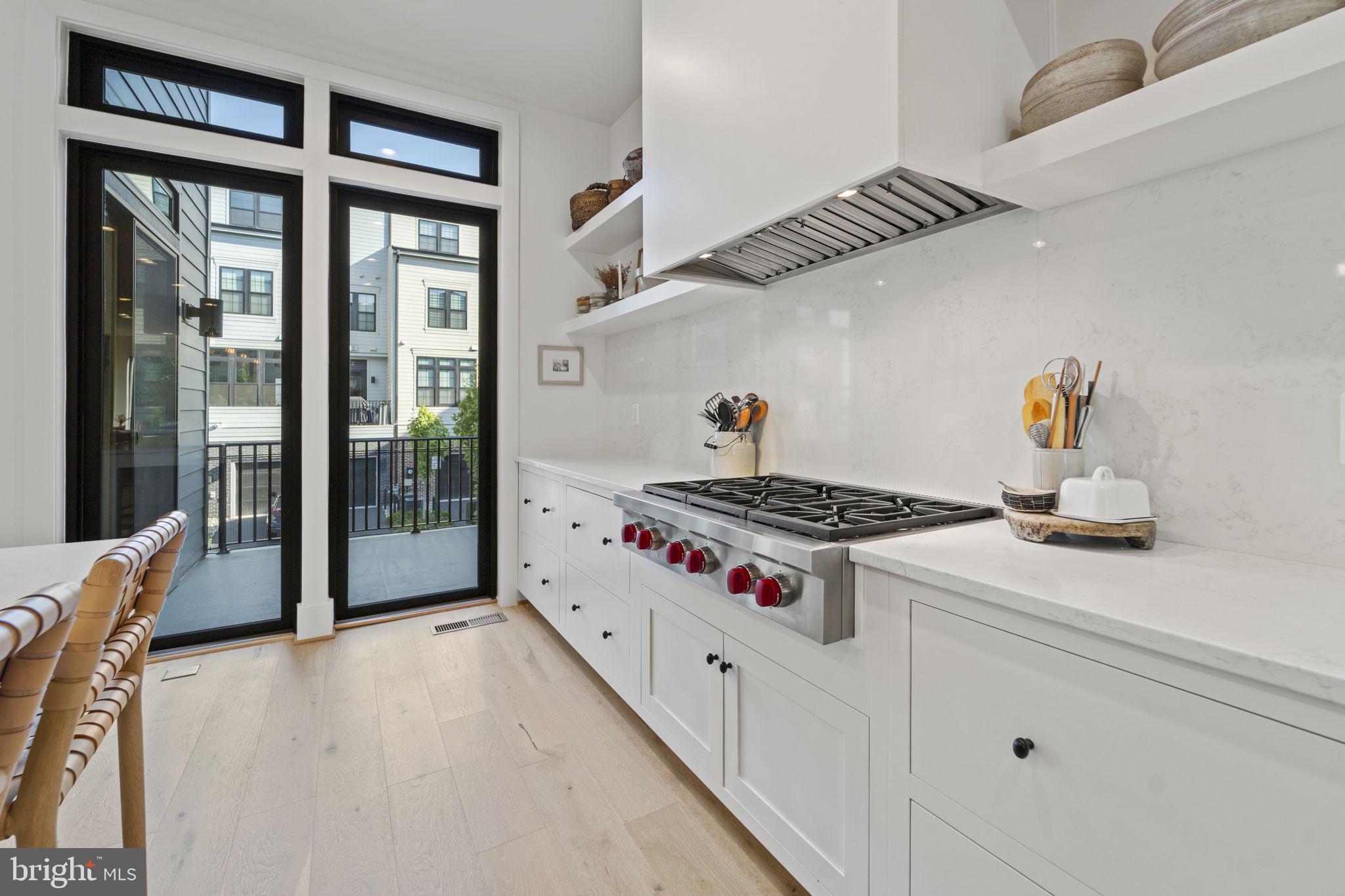 ONE LOUDOUN - Residential