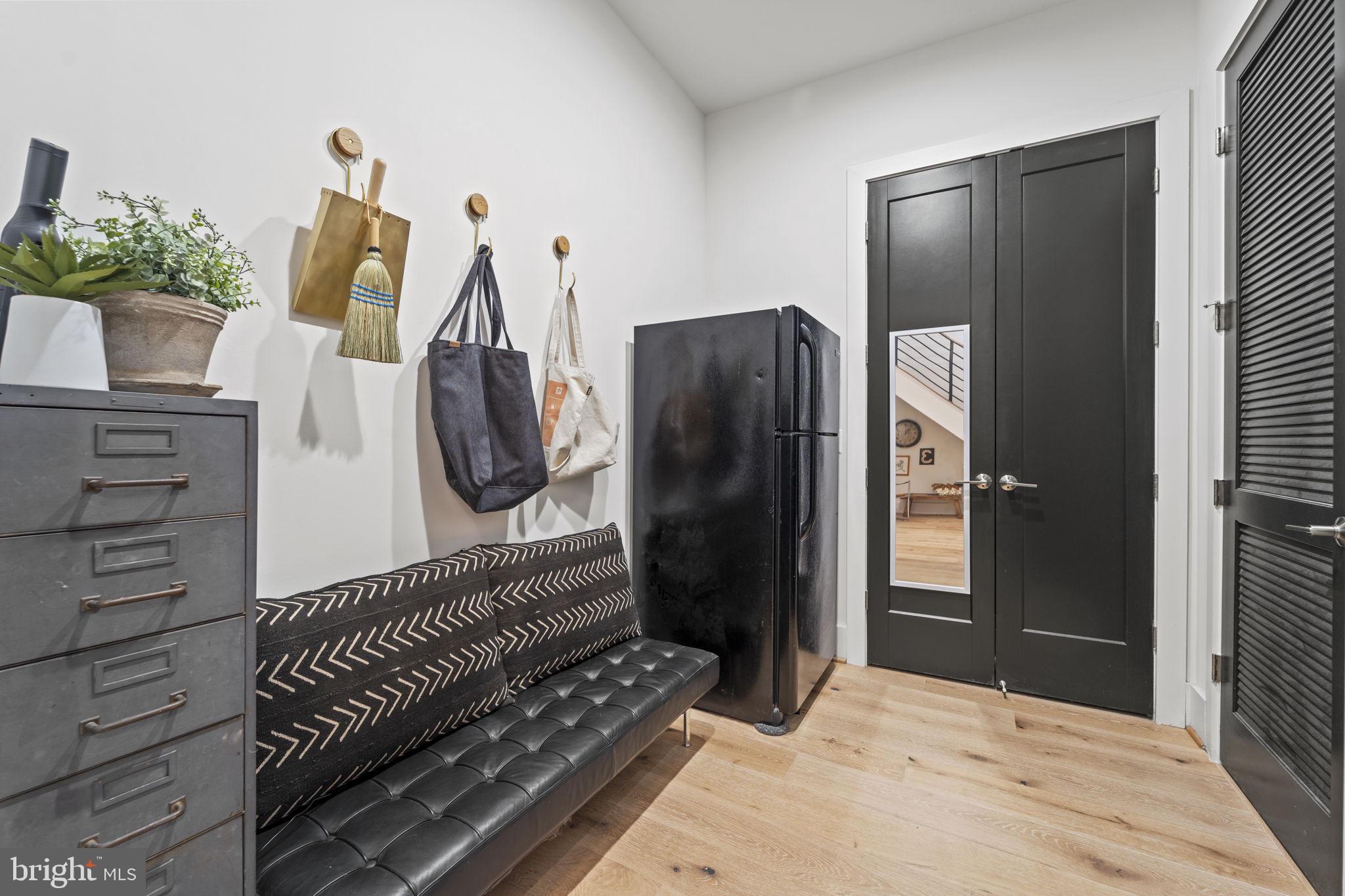 ONE LOUDOUN - Residential