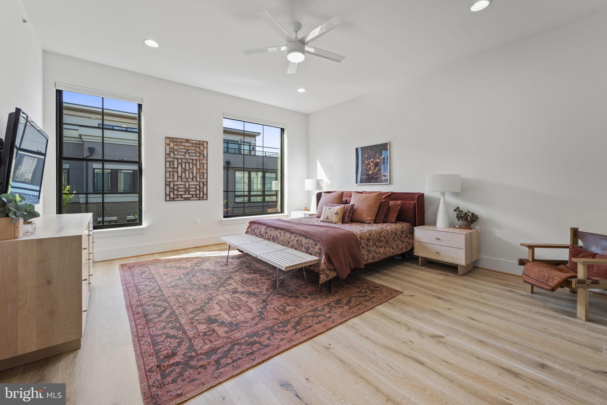 ONE LOUDOUN - Residential