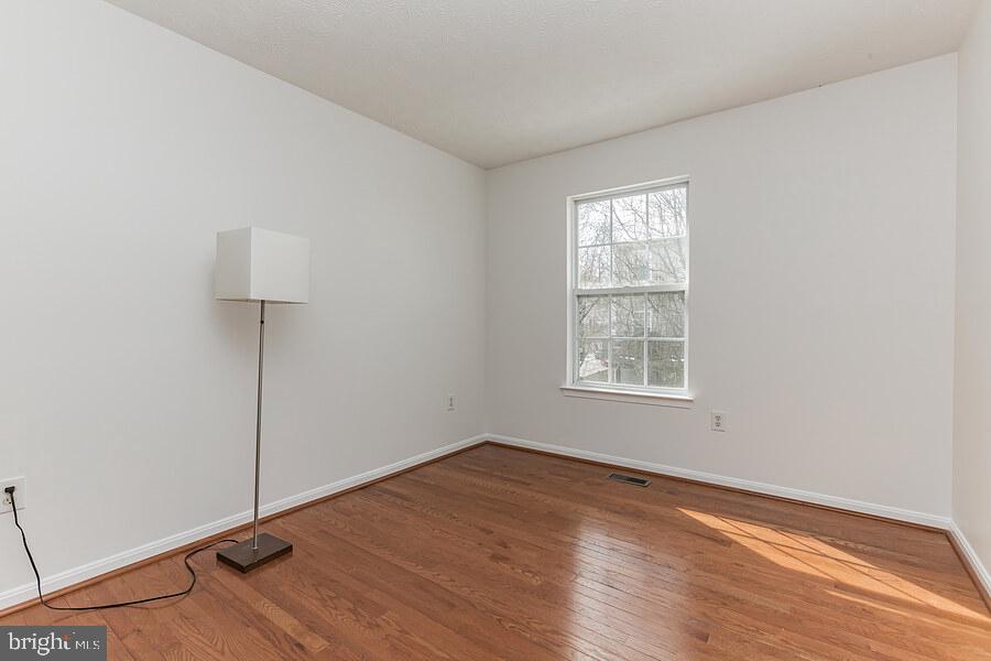 BELLEHAVEN ESTATES - Residential Lease