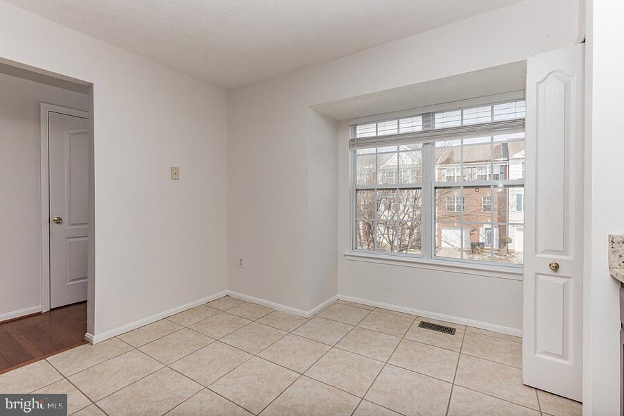 BELLEHAVEN ESTATES - Residential Lease