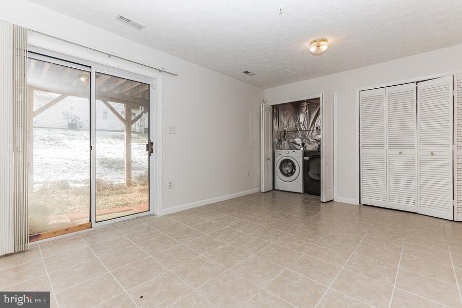 BELLEHAVEN ESTATES - Residential Lease