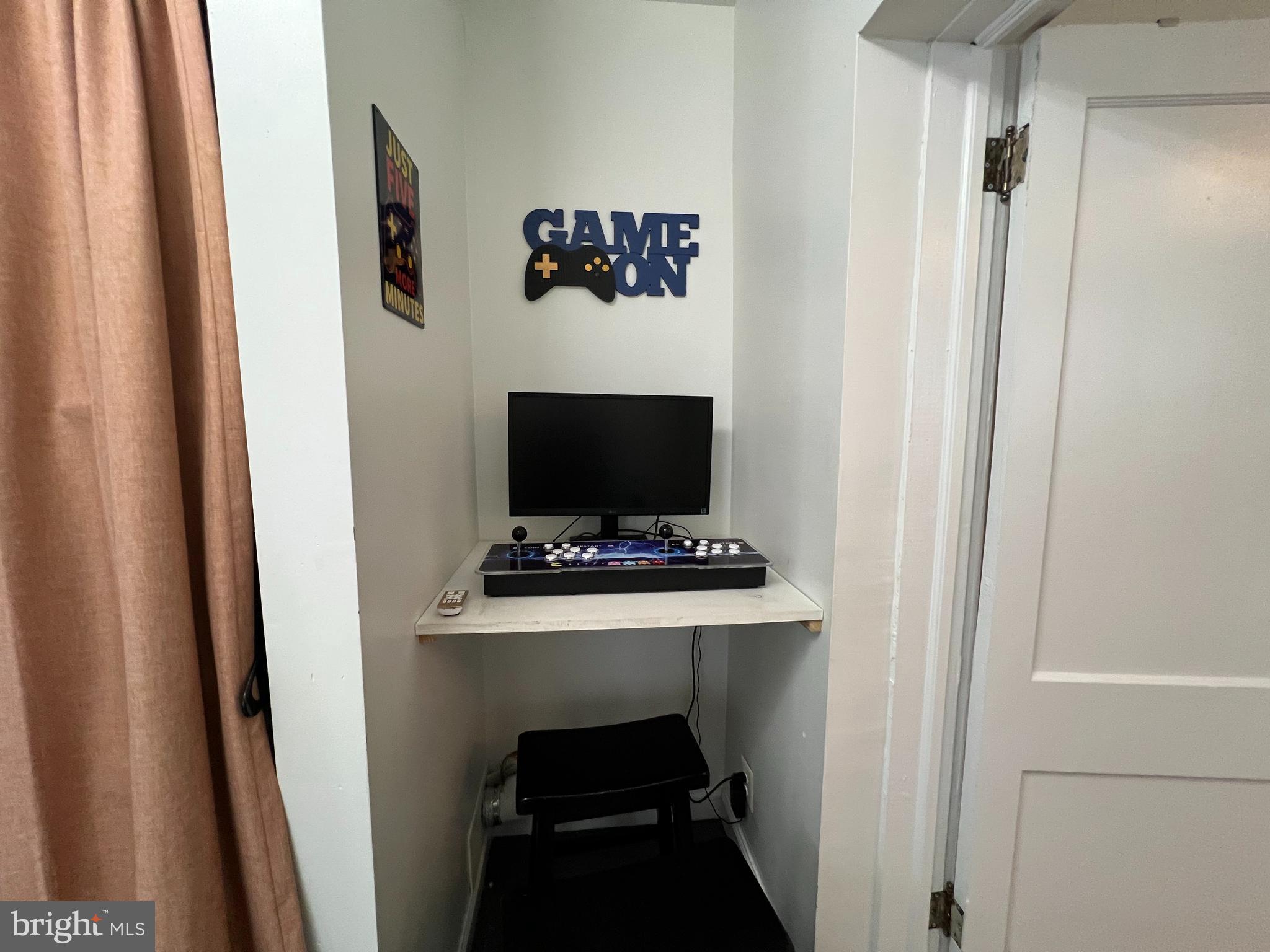 TOWN OF COLONIAL BEACH - Residential Lease