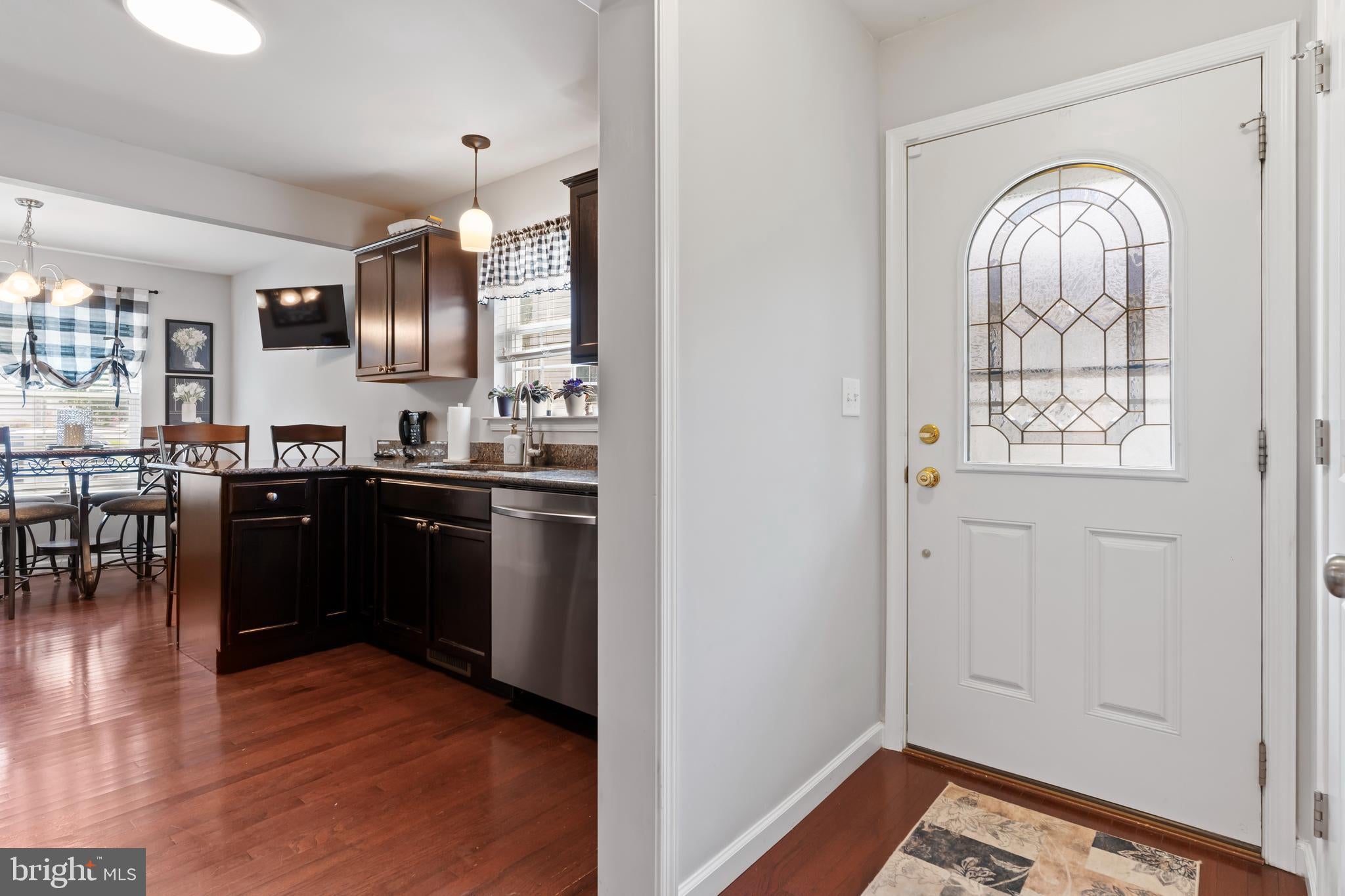 351 WEATHERSTONE