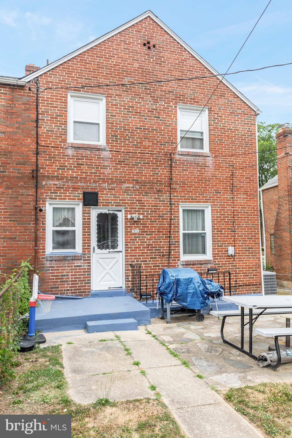 NORTHWOOD - Residential