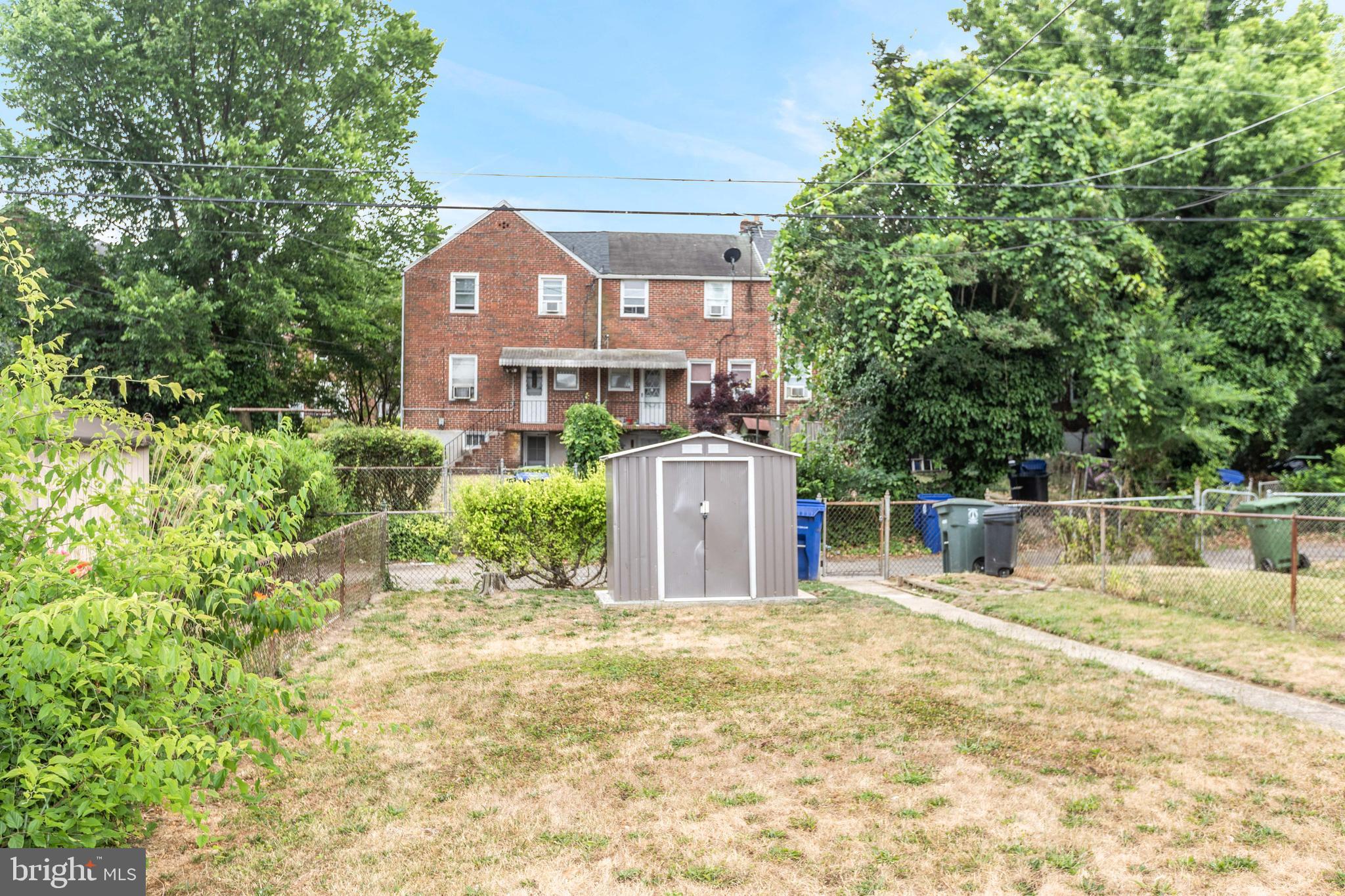 NORTHWOOD - Residential