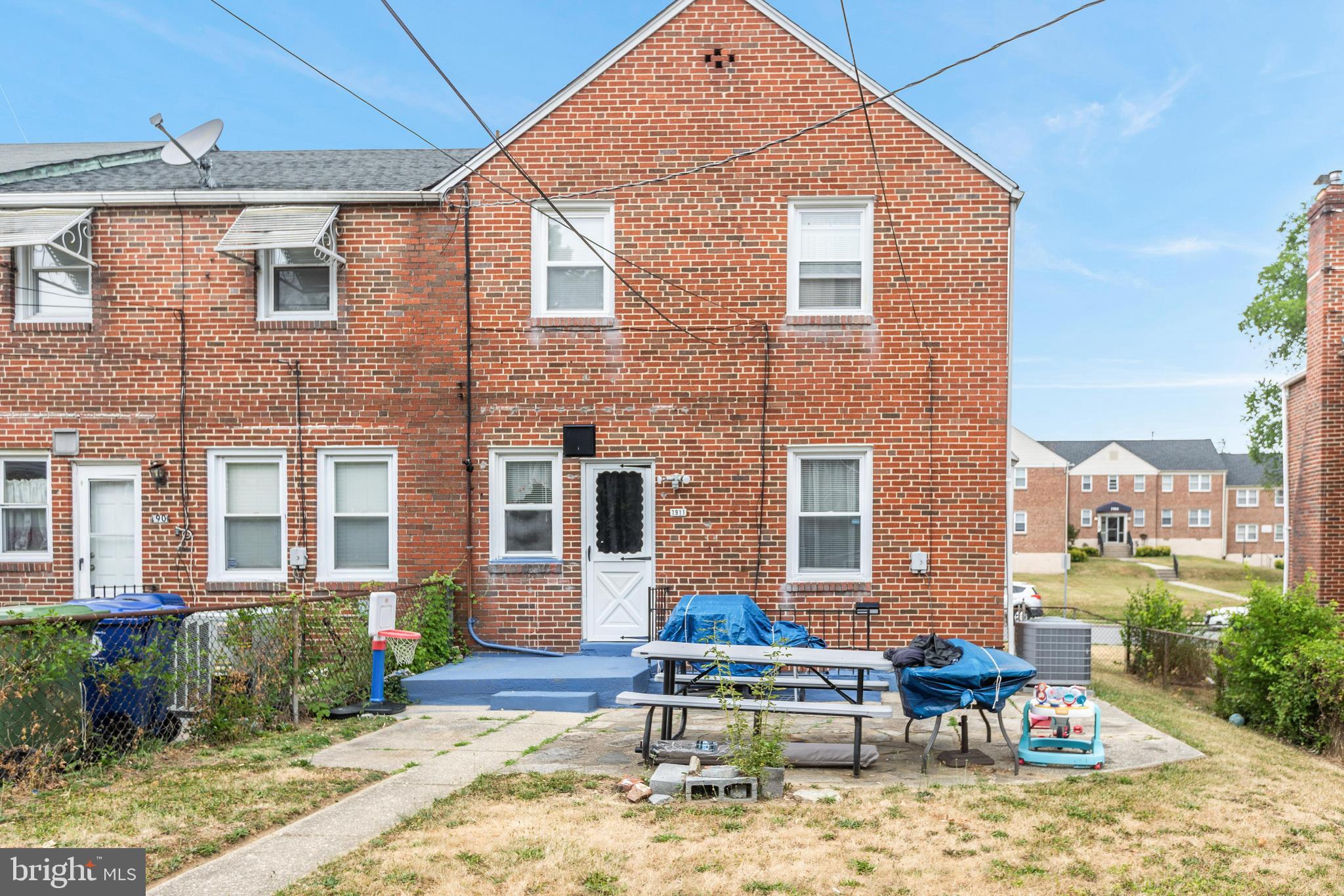 NORTHWOOD - Residential