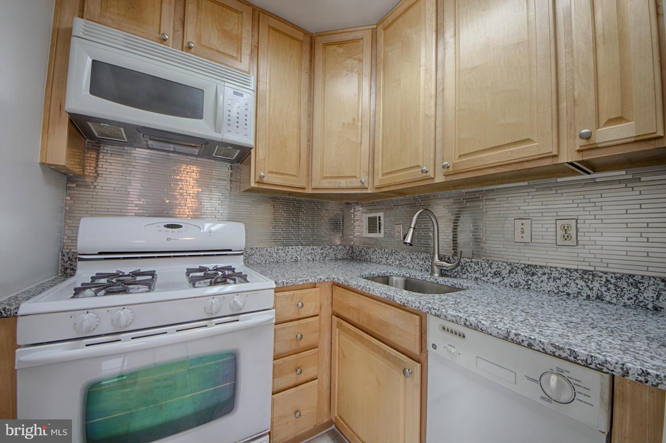 LAFAYETTE PARK - Residential