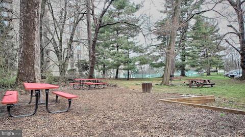 LAFAYETTE PARK - Residential