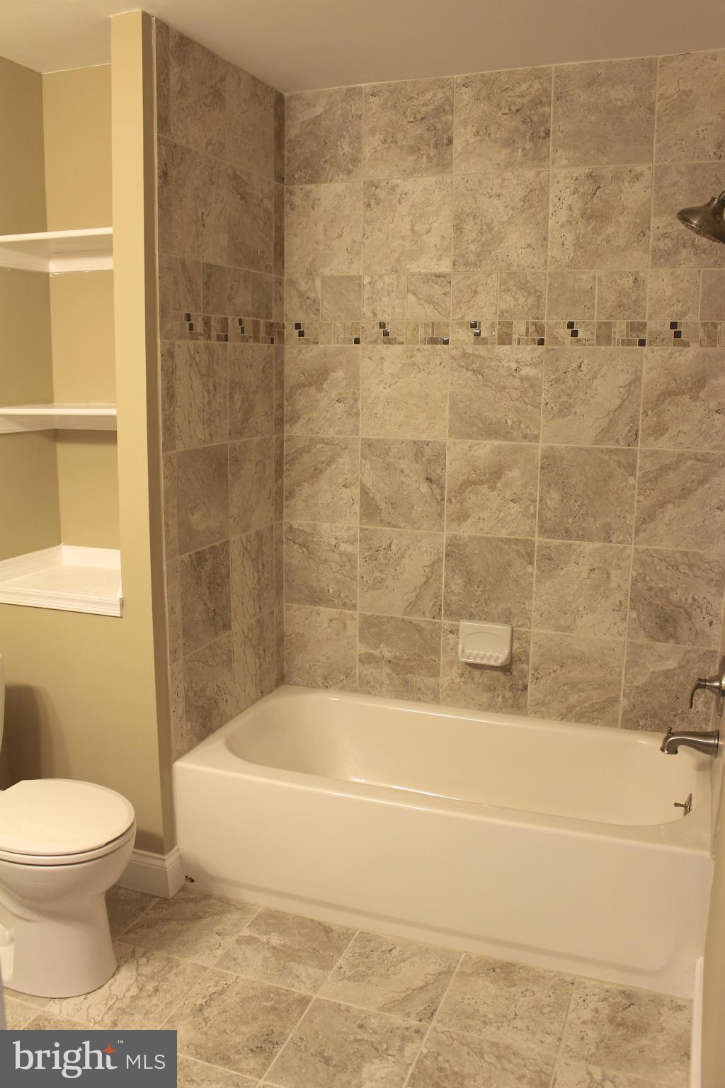 LYNNE ACRES - Residential