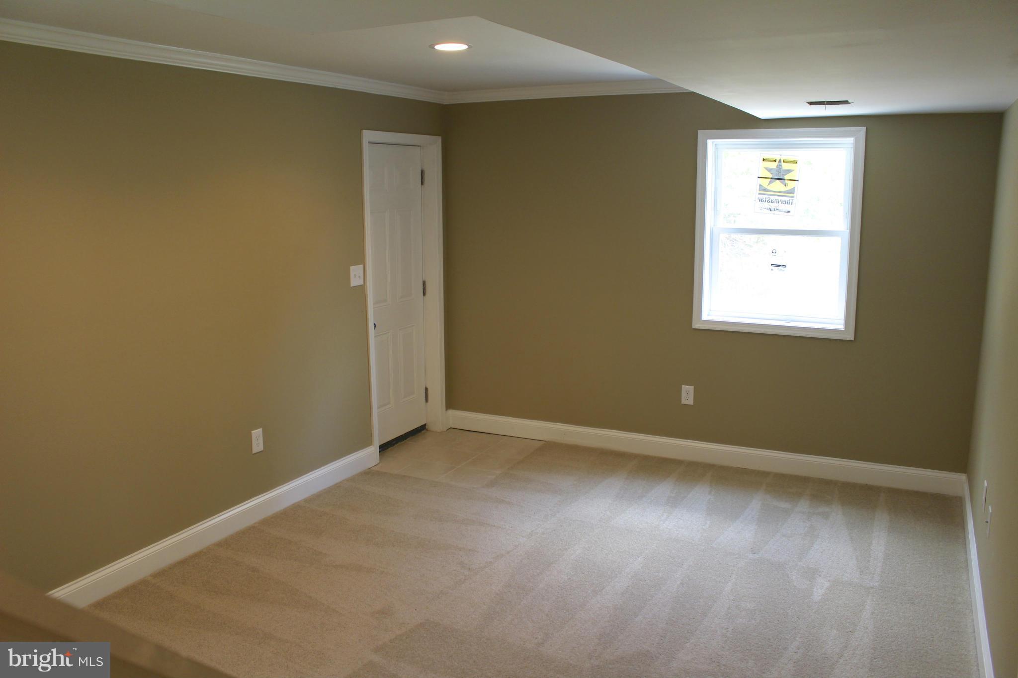 LYNNE ACRES - Residential