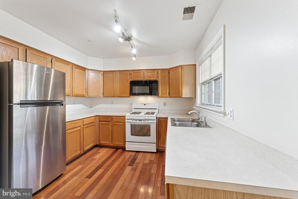 COLLEGE STATION - Residential Lease