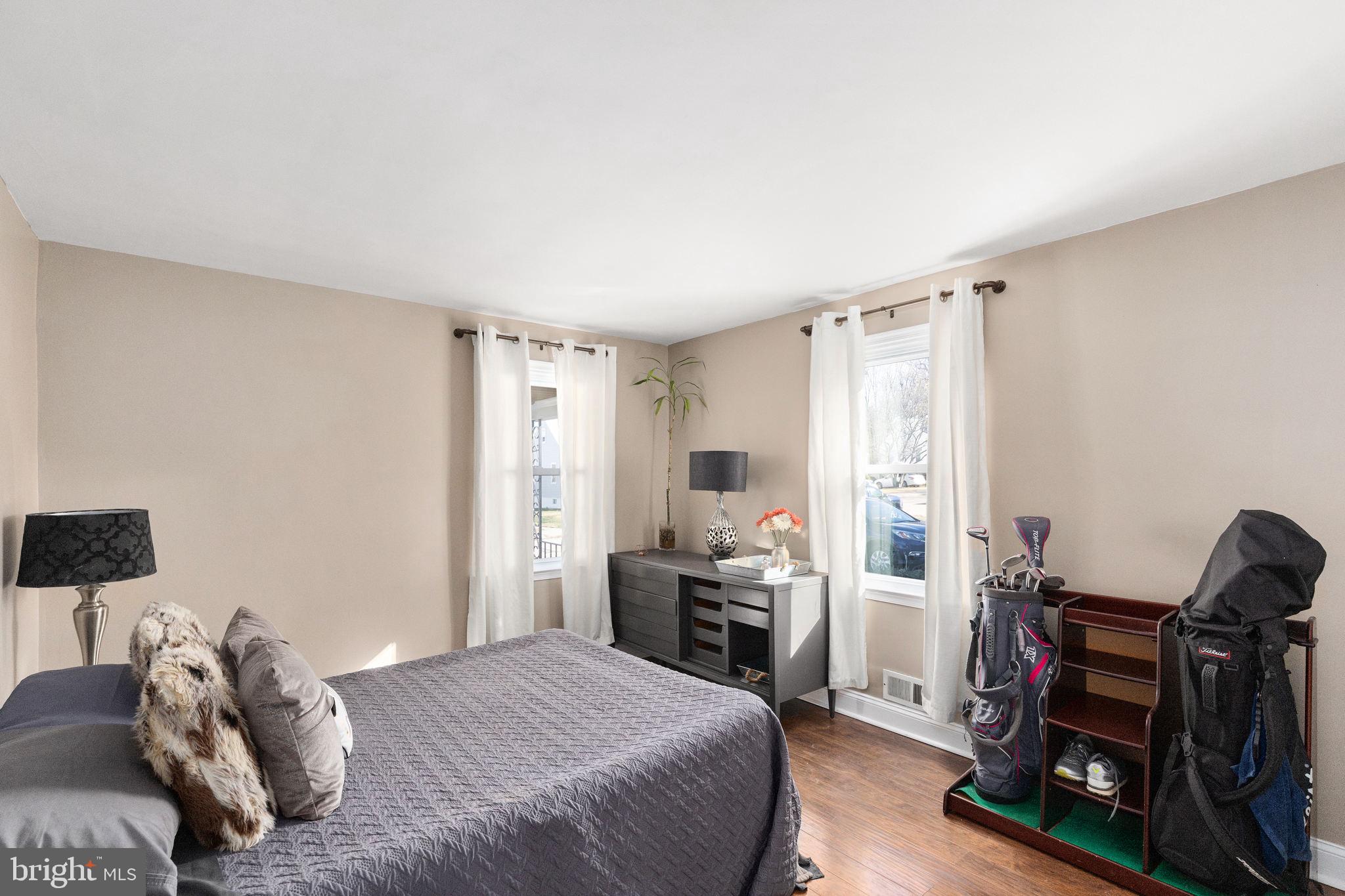 PARKVILLE - Residential