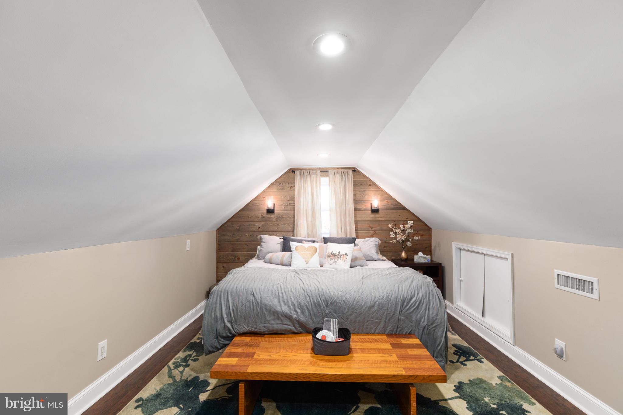 PARKVILLE - Residential