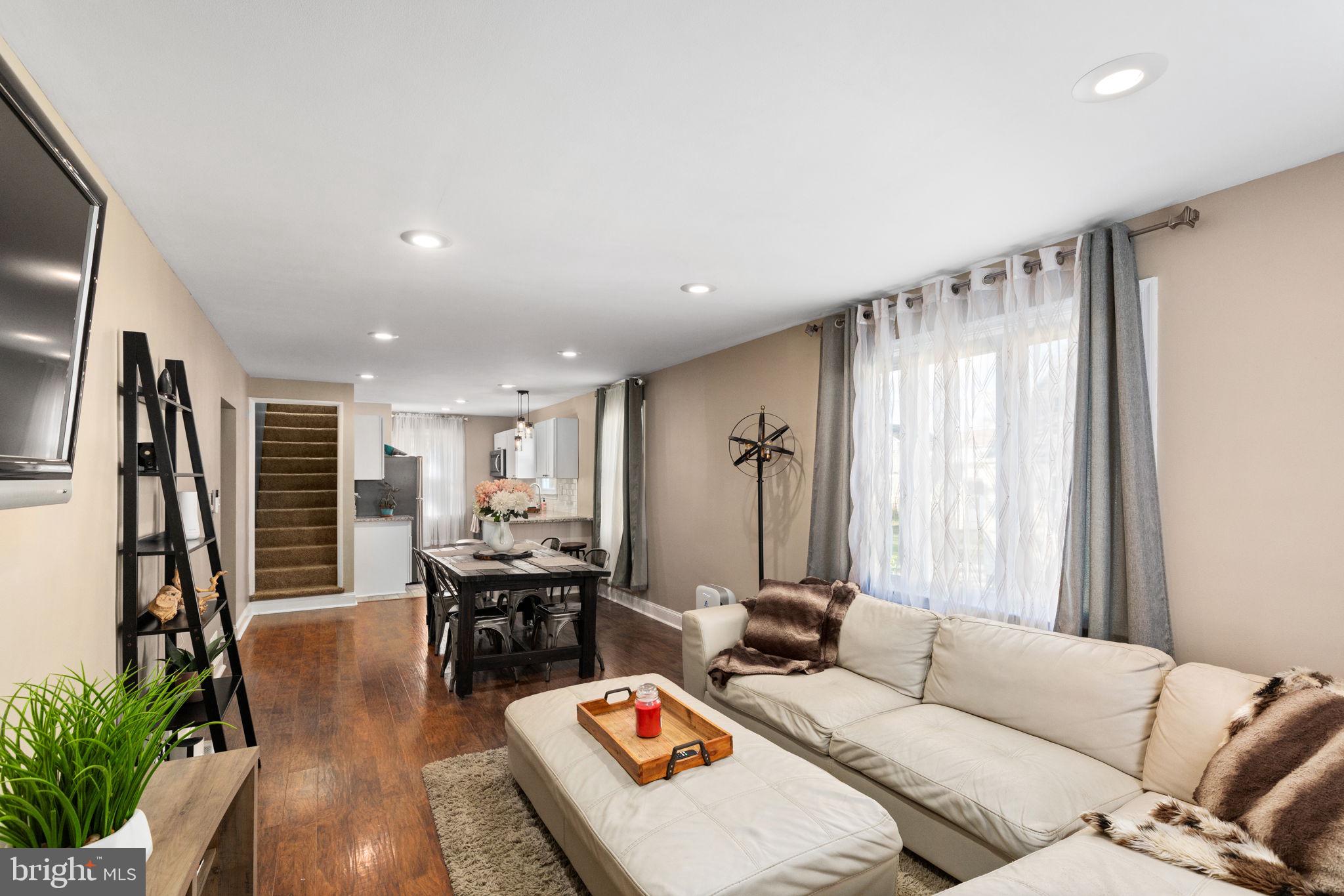 PARKVILLE - Residential