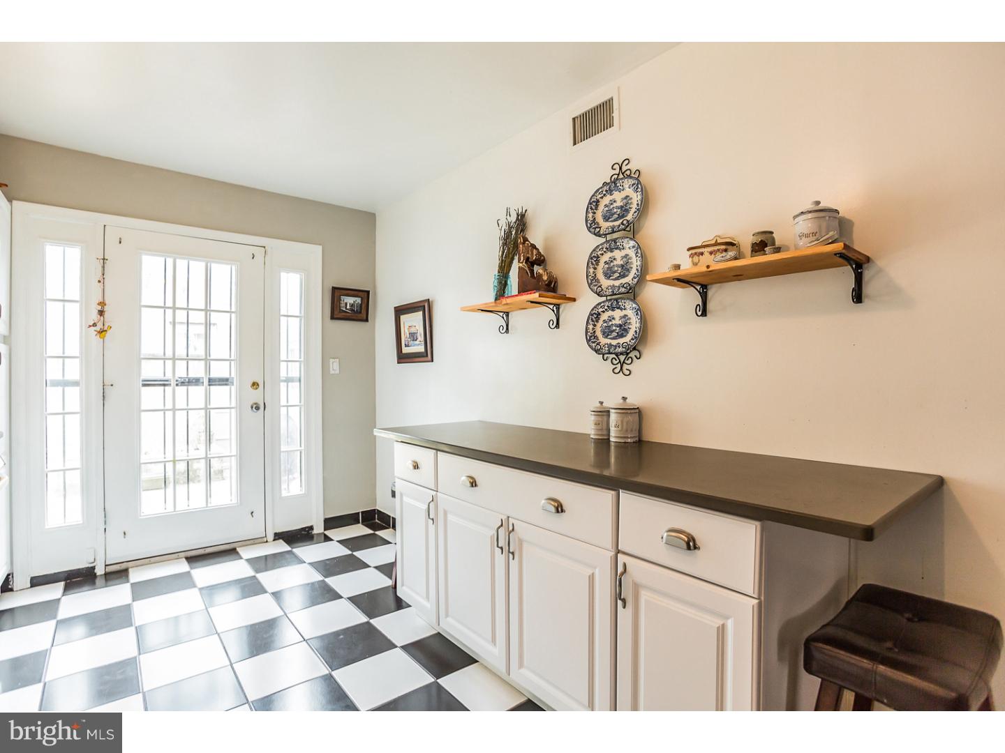 PASSYUNK SQUARE - Residential