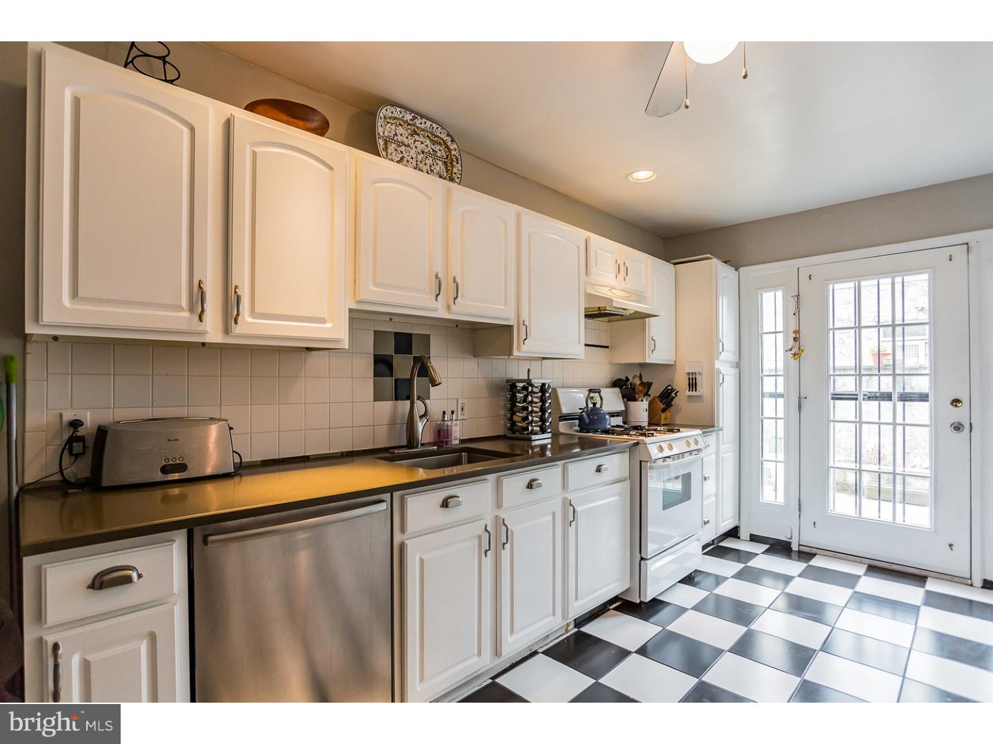 PASSYUNK SQUARE - Residential