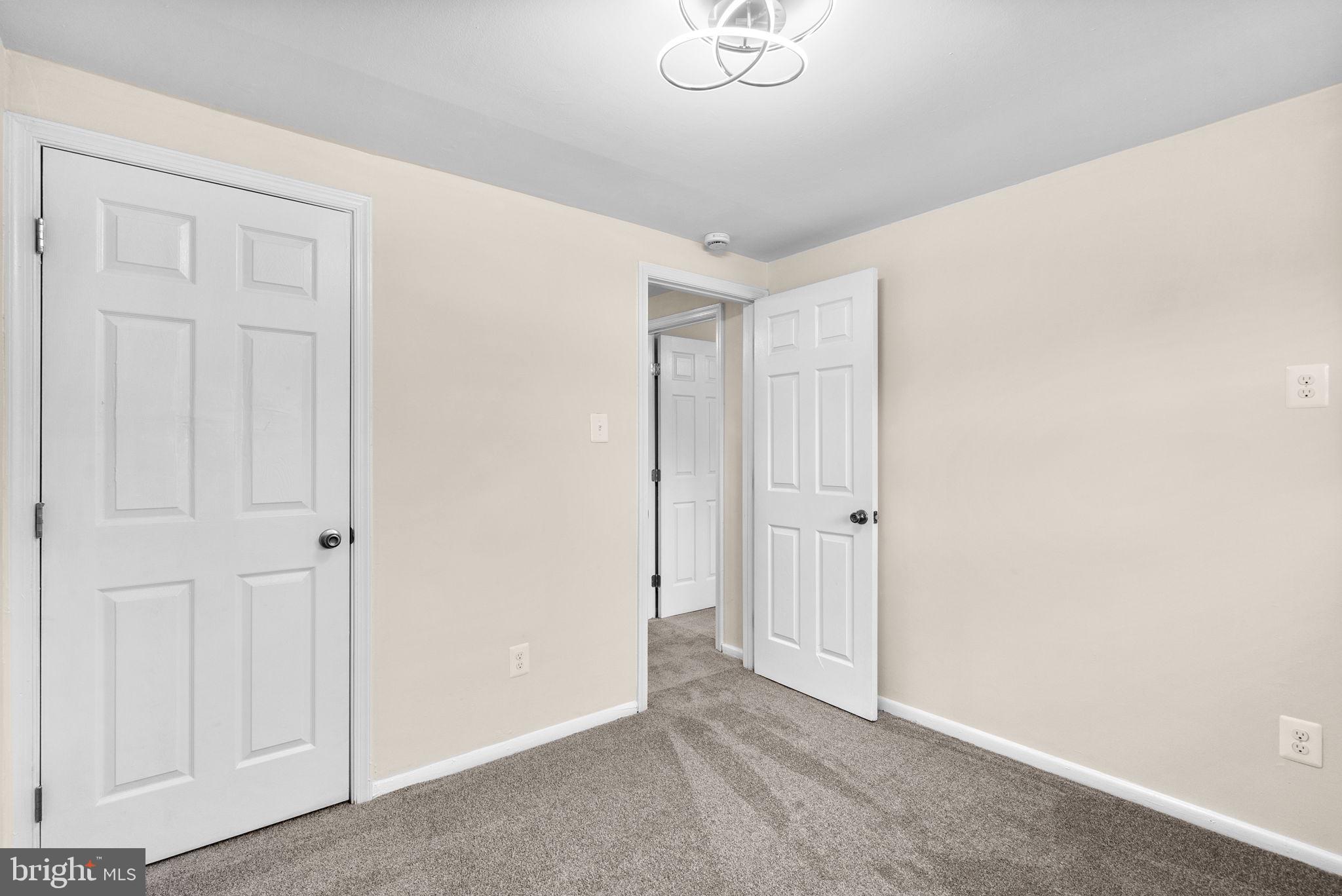 KENT VILLAGE - Residential