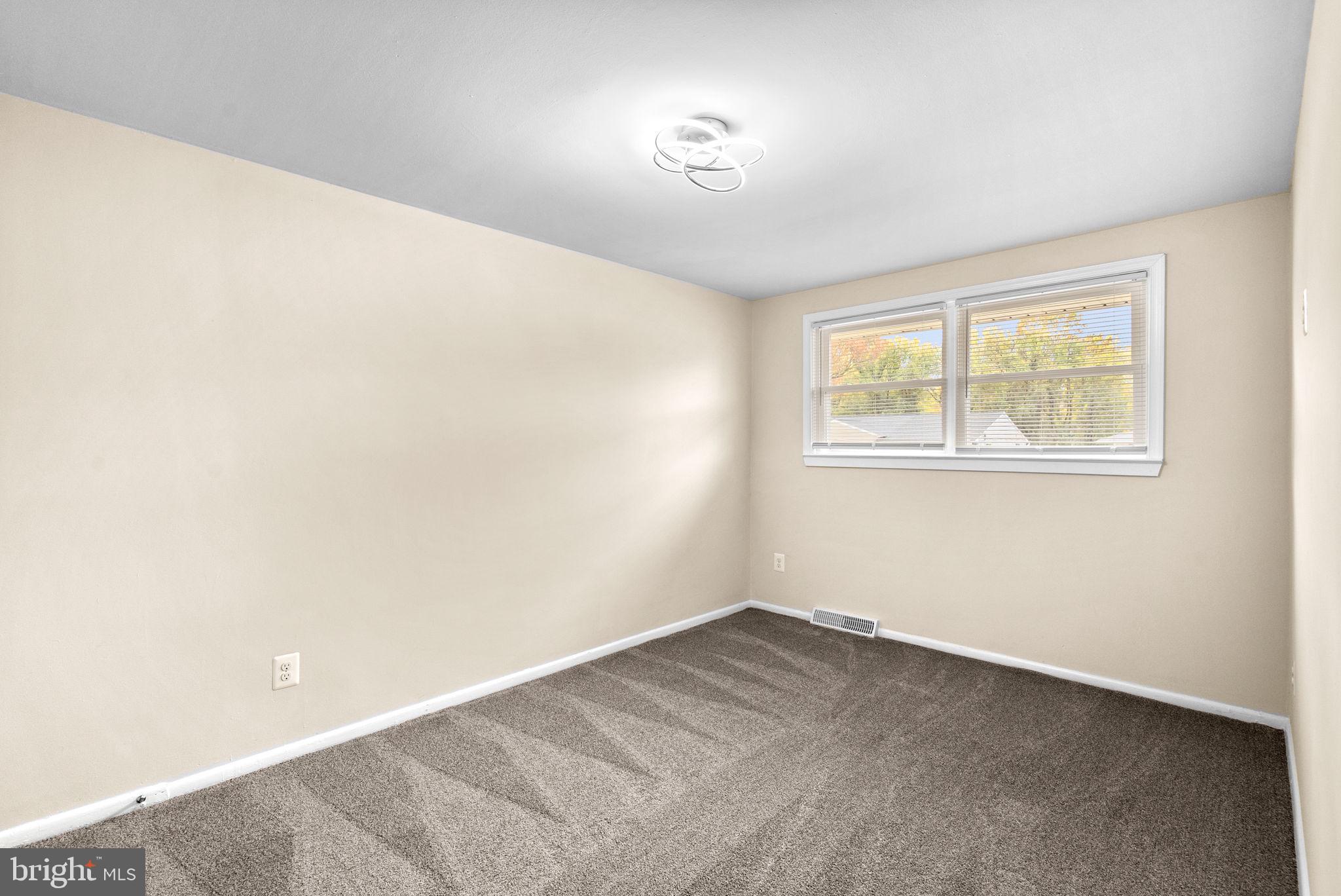 KENT VILLAGE - Residential