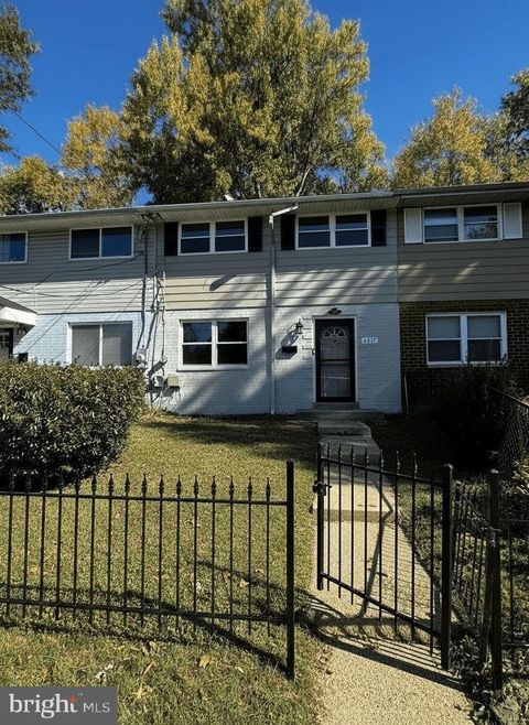2417 KENT VILLAGE PLACE LANDOVER MD 20785