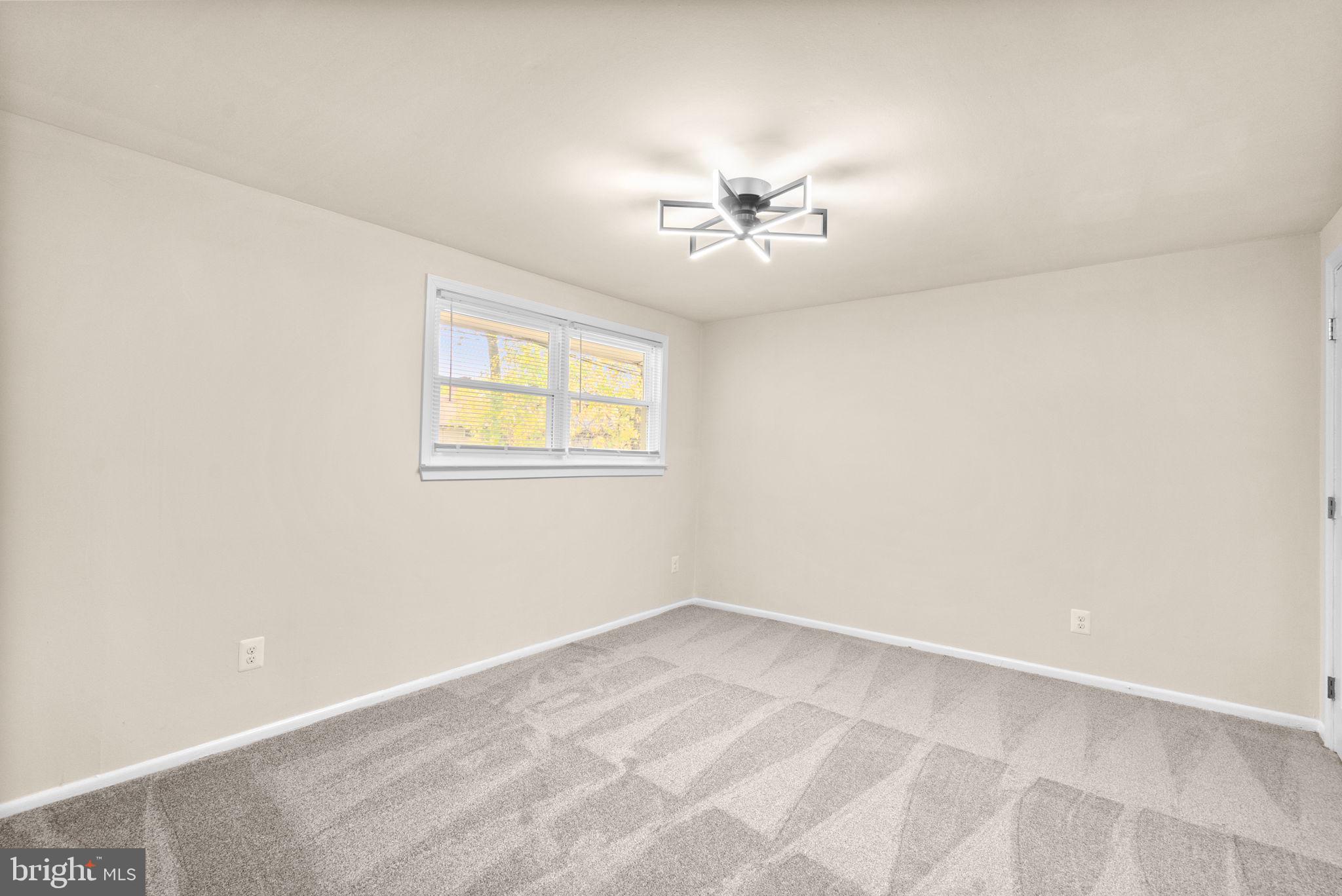 KENT VILLAGE - Residential