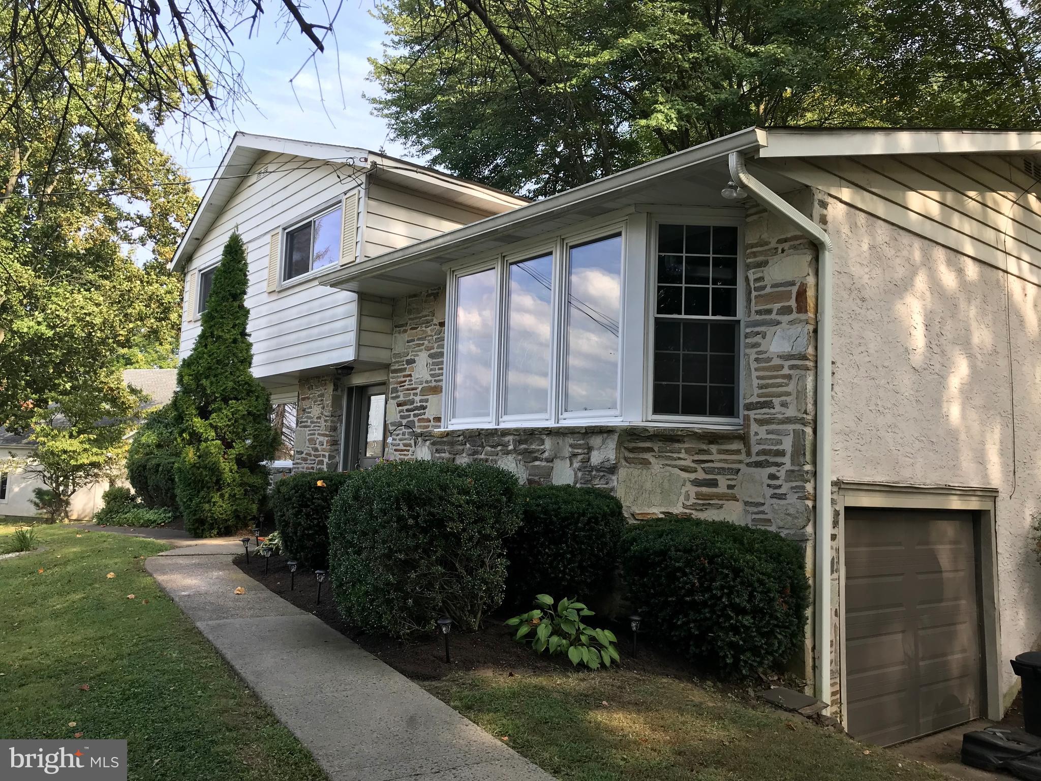 COUNTRY CLUB ESTS - Residential