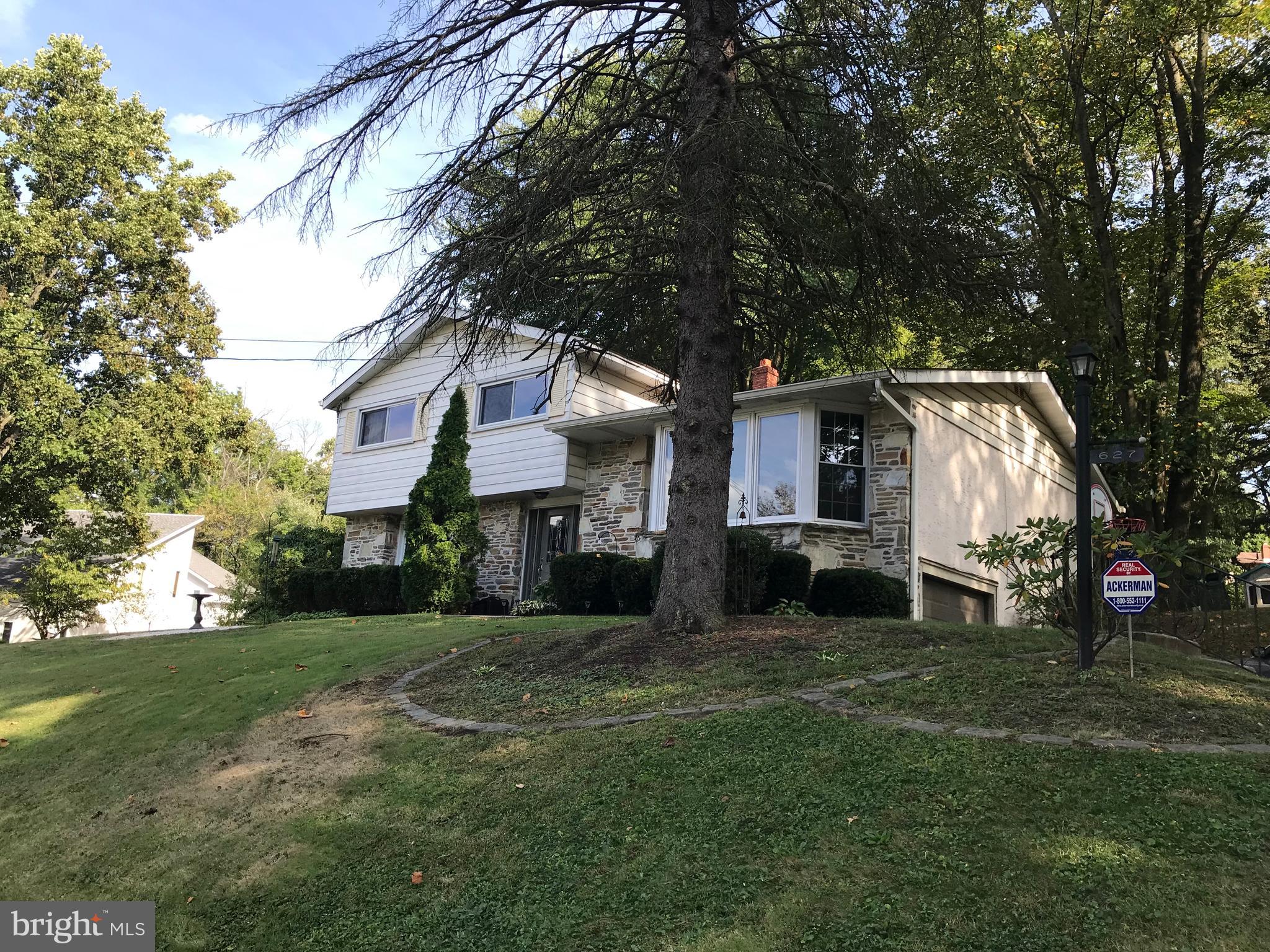 COUNTRY CLUB ESTS - Residential