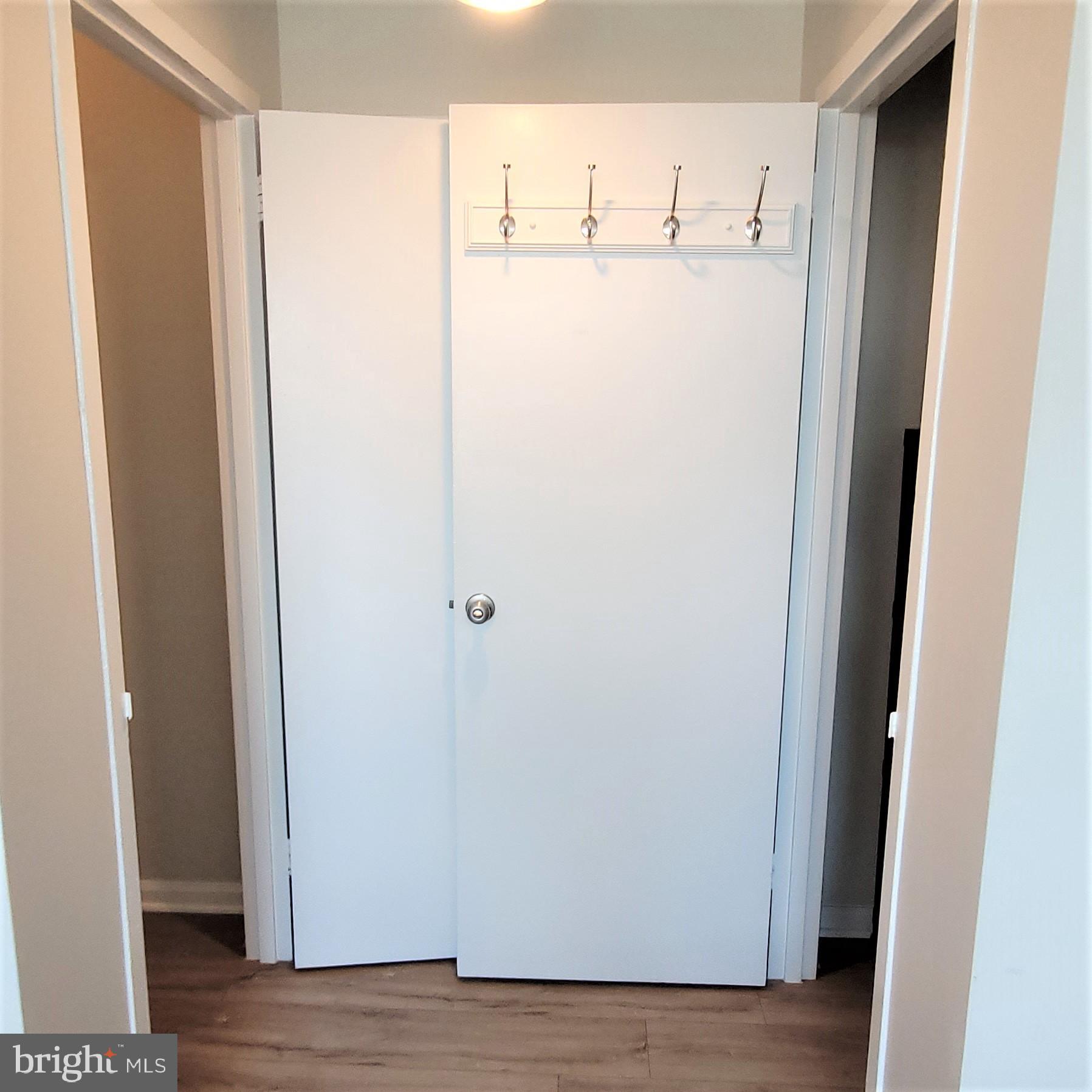 RIVER PLACE - Residential Lease