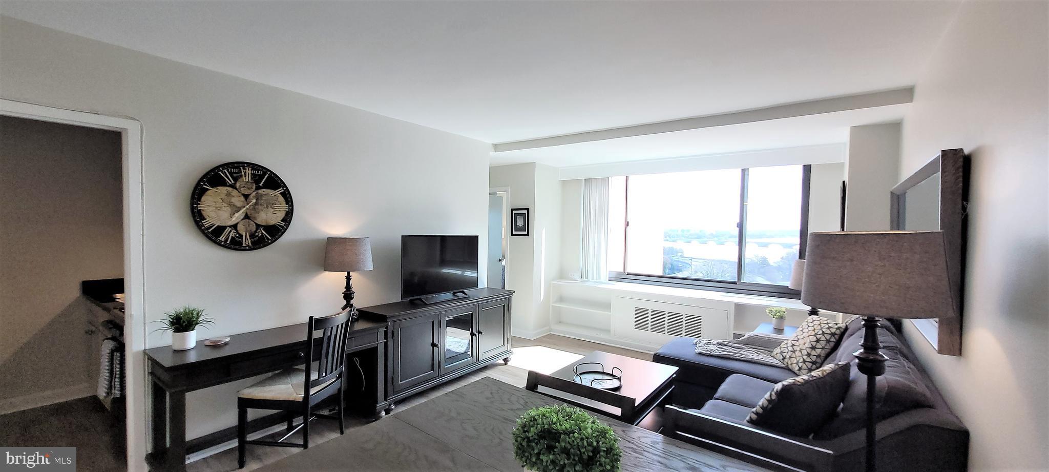 RIVER PLACE - Residential Lease