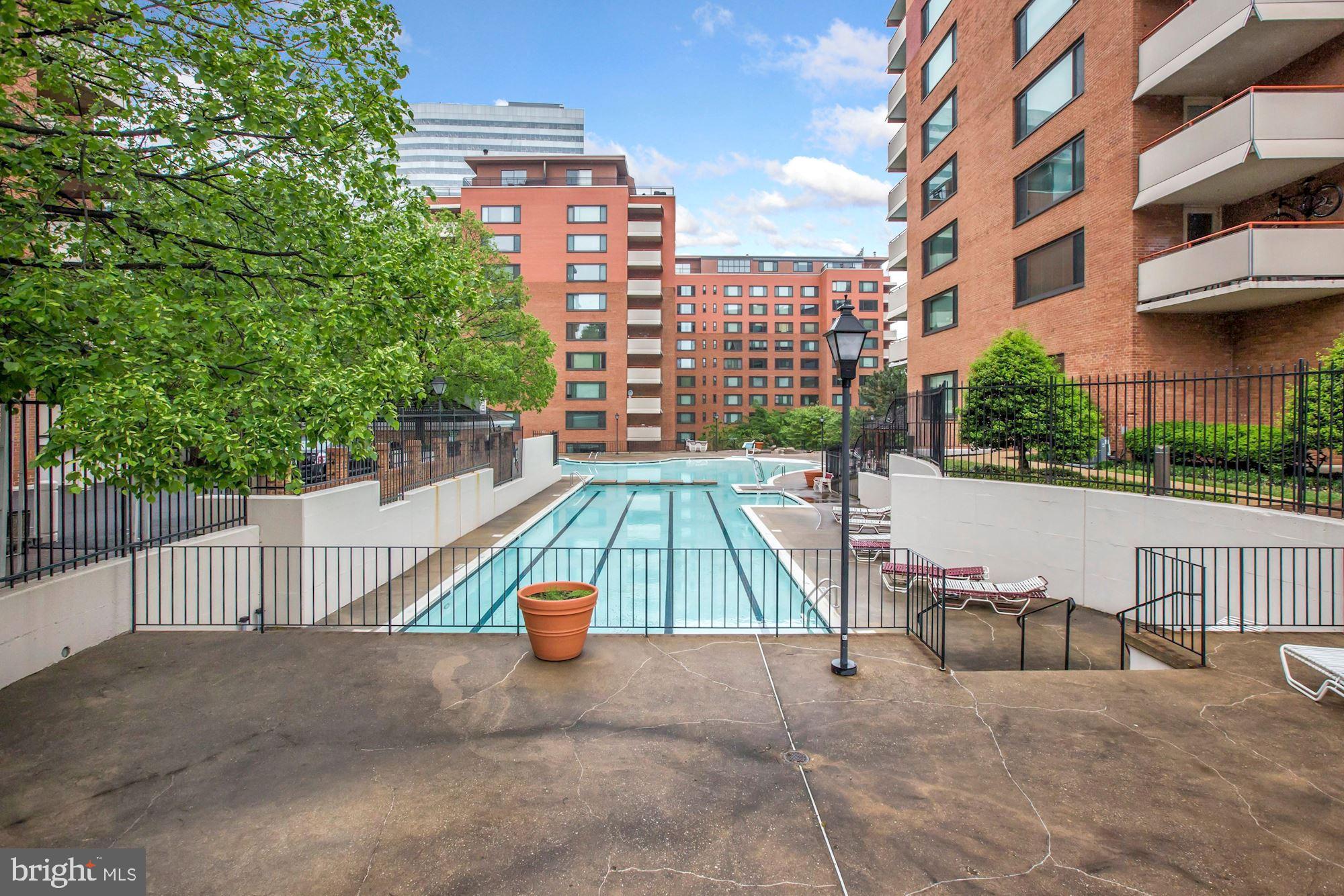 RIVER PLACE - Residential Lease