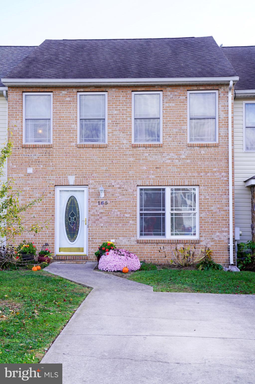 LOCUST HILL - Residential