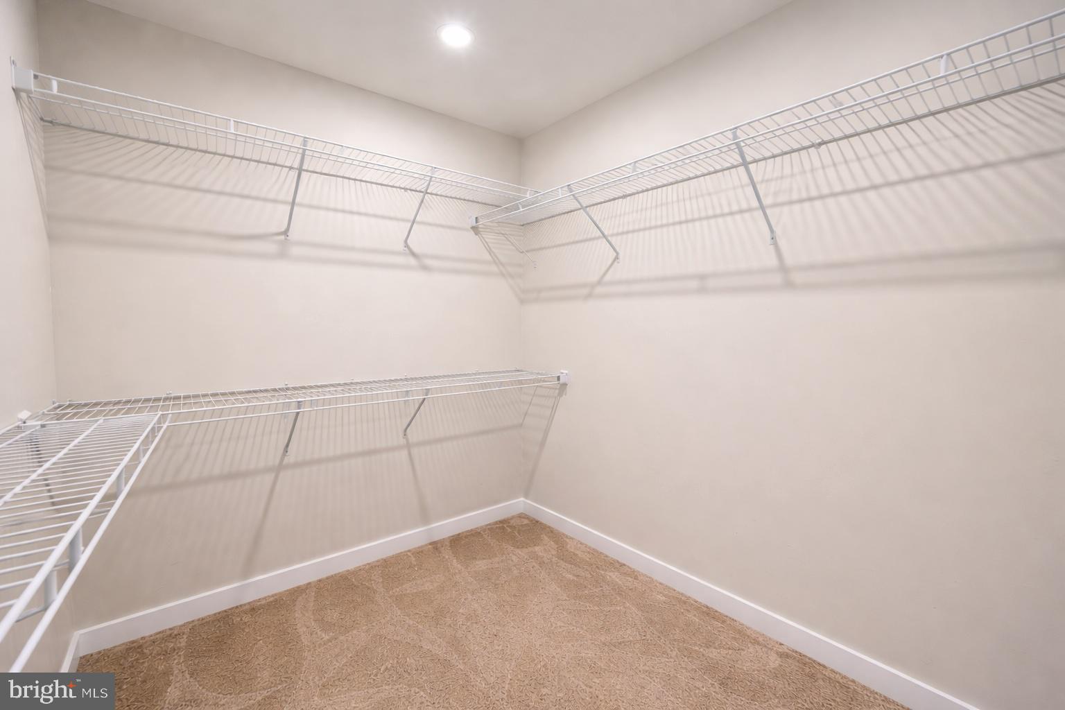 SUITLAND - Residential