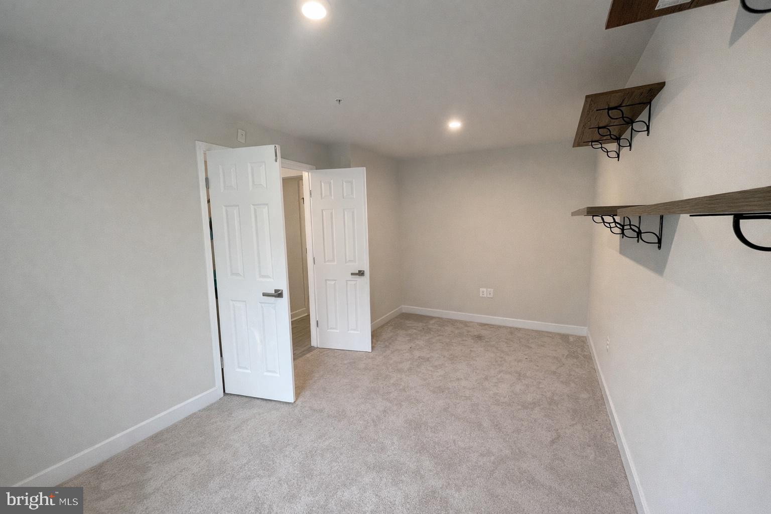 SUITLAND - Residential