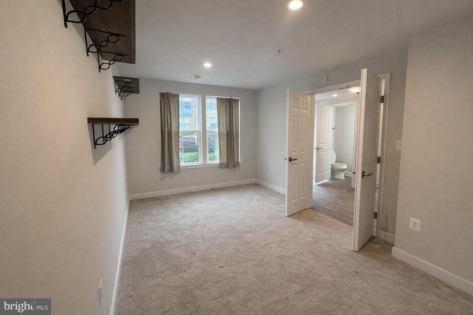 SUITLAND - Residential